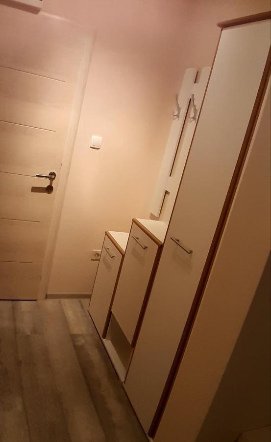 Lux Apartman Cacak Luaran gambar